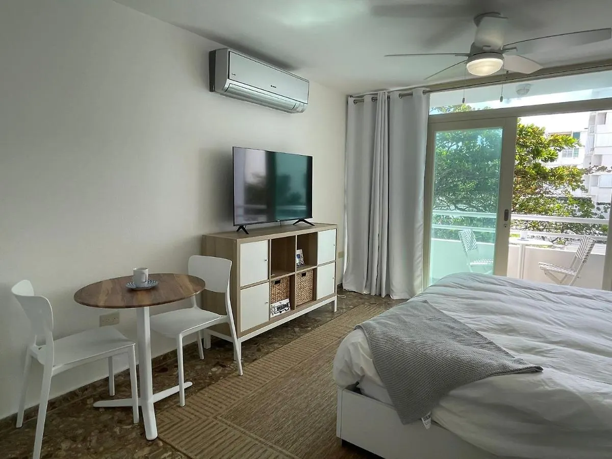 아파트 Ricomar Beach Front Studio 산후안