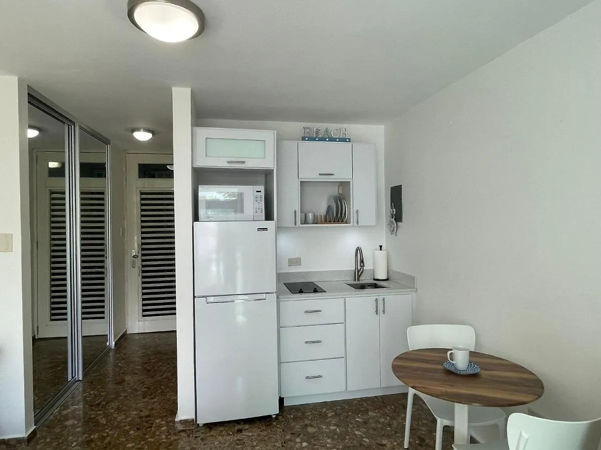 Ricomar Beach Front Studio 산후안 아파트